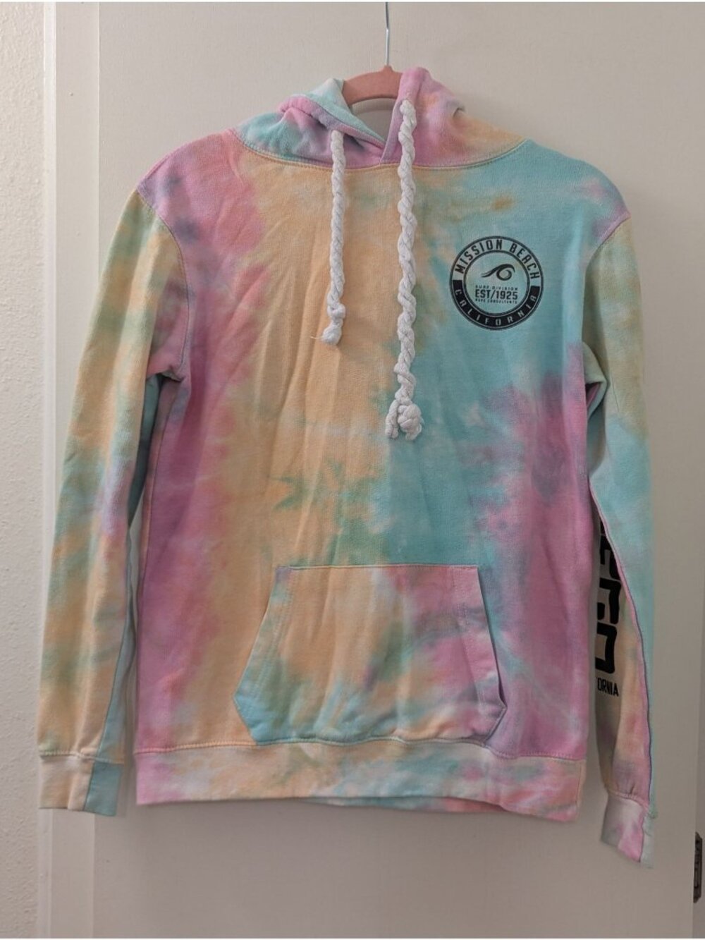 Tie-Dye Hoodie With Mission Beach California Surf Print Kangaroo Pocket & Drawst
